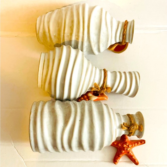 💎 Three Shell Theme Glass Vases. - Picture 3 of 4